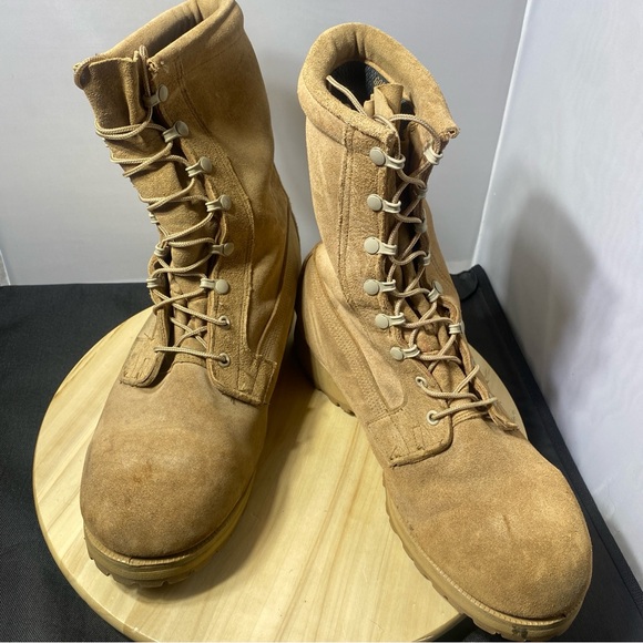Belleville ICWT Mens Size 11 W Combat Boots Tan Leather Goretex Vibram Sole main image 4